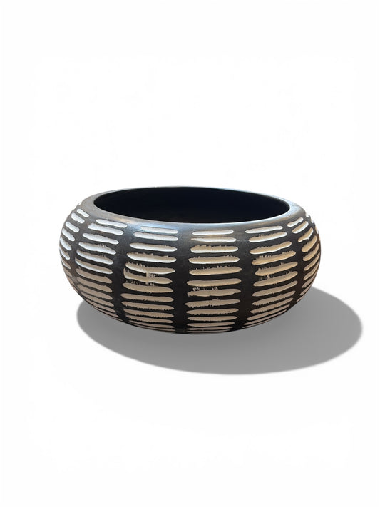 Bali Earthform Carved Wood Centerpiece Bowl – Black & White Etched Notch