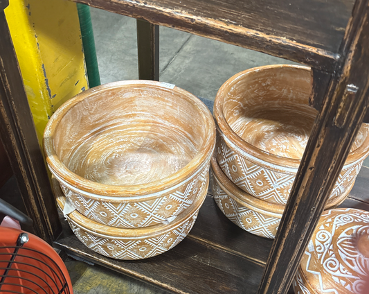 Bali Earthform Clay Tribal Circular Pot – Terracotta White