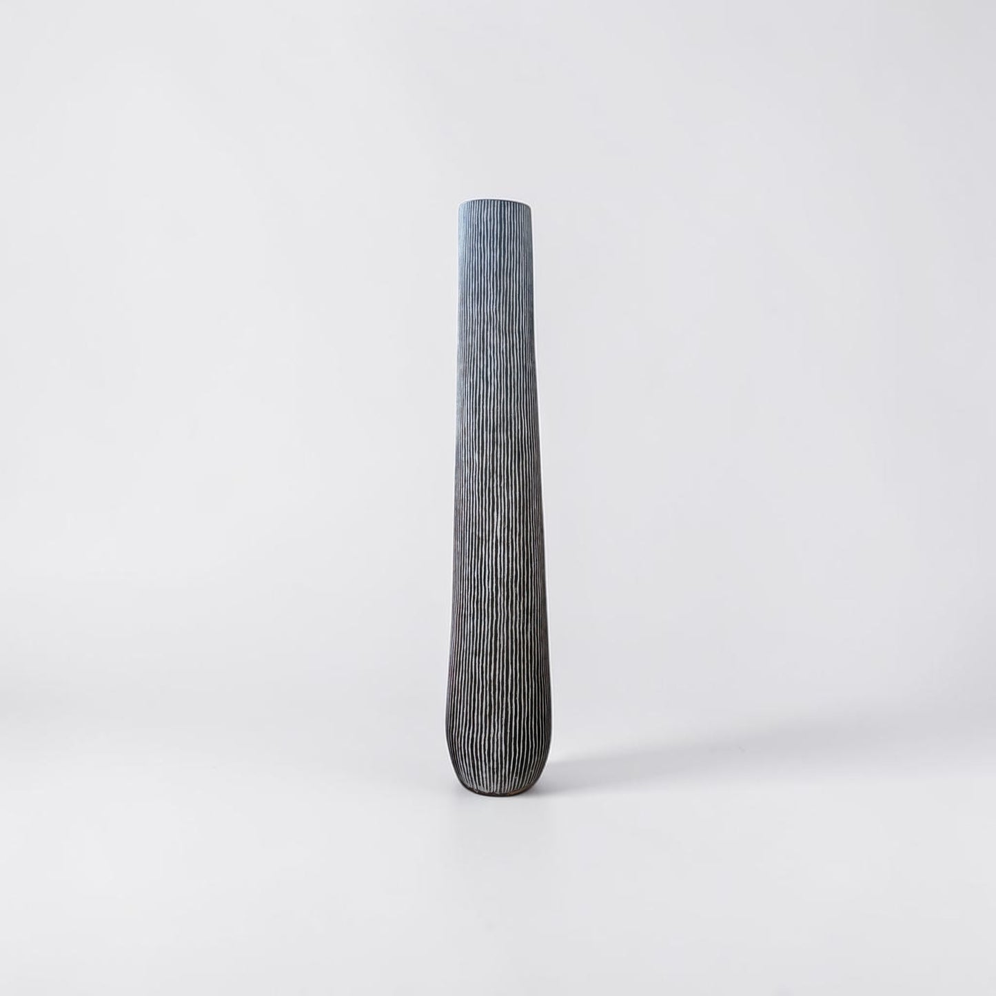 Bali Earthform Wood Carved Totem Vessel – White Linework