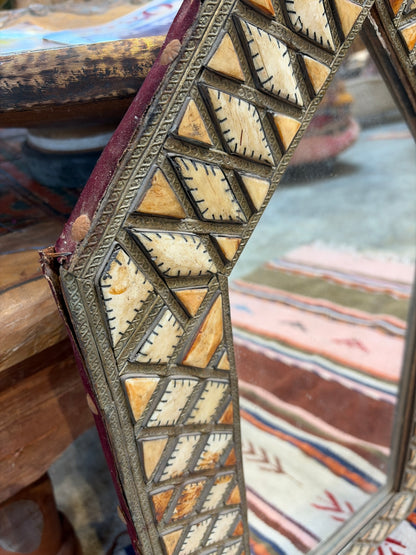 Morocco Medina Bone Inlay Geometric Point Mirror – Natural Diamond Lattice
