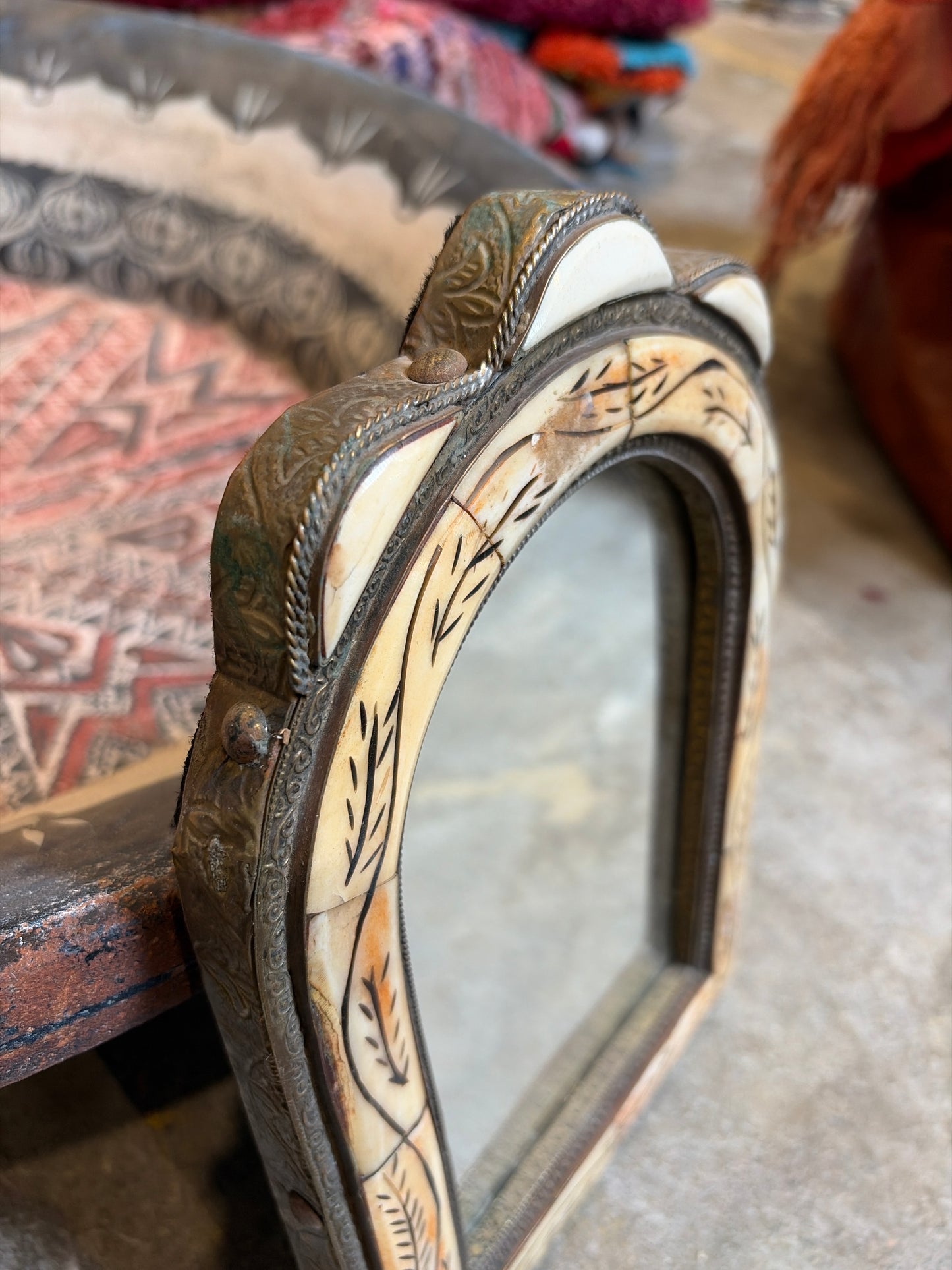 Morocco Medina Bone Inlay & Silver Clad Arched Mirror – Natural & Etched Leaf