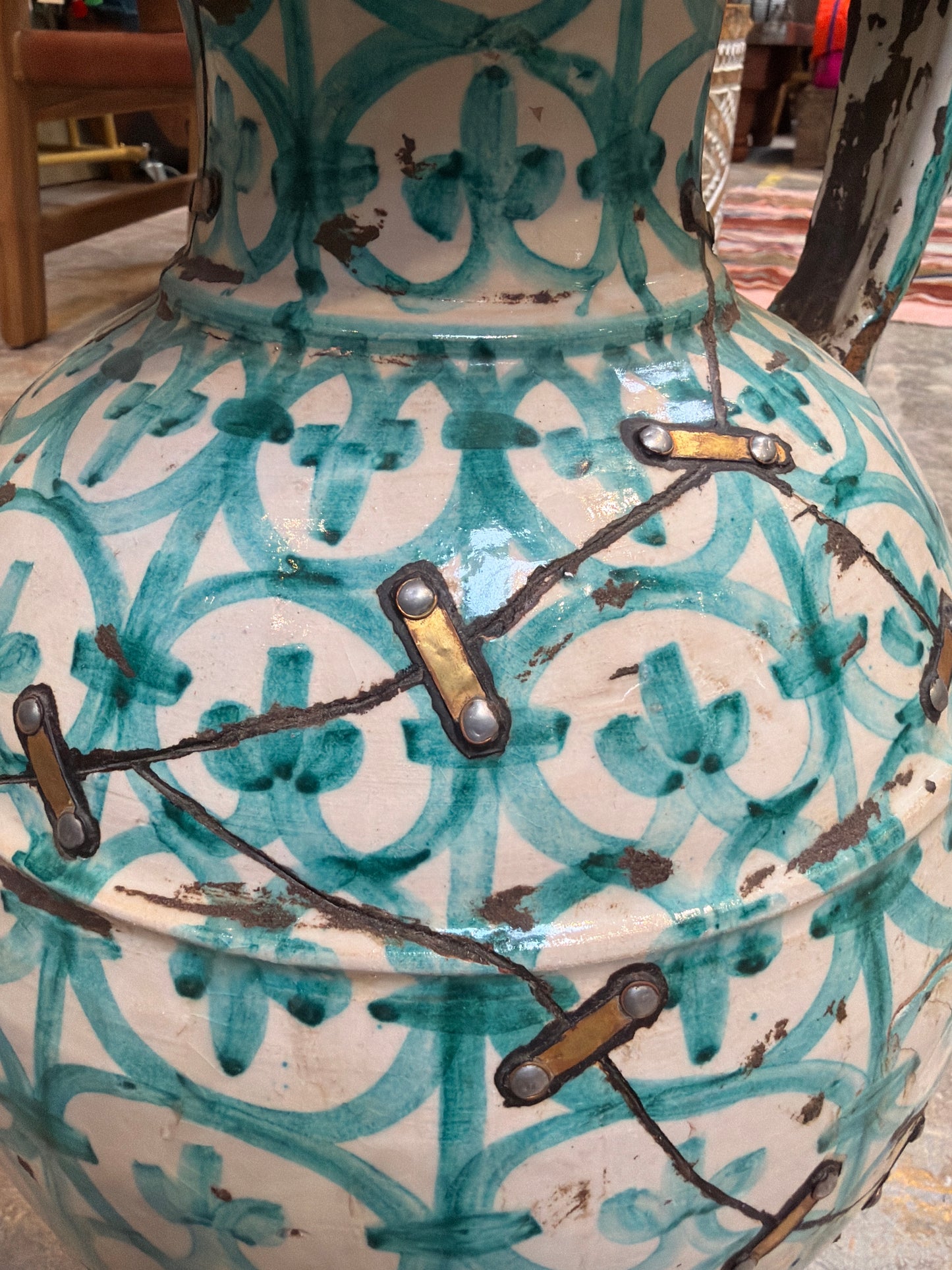 Morocco Medina Ceramic & Braised Metal Repair Vase – Blue & White