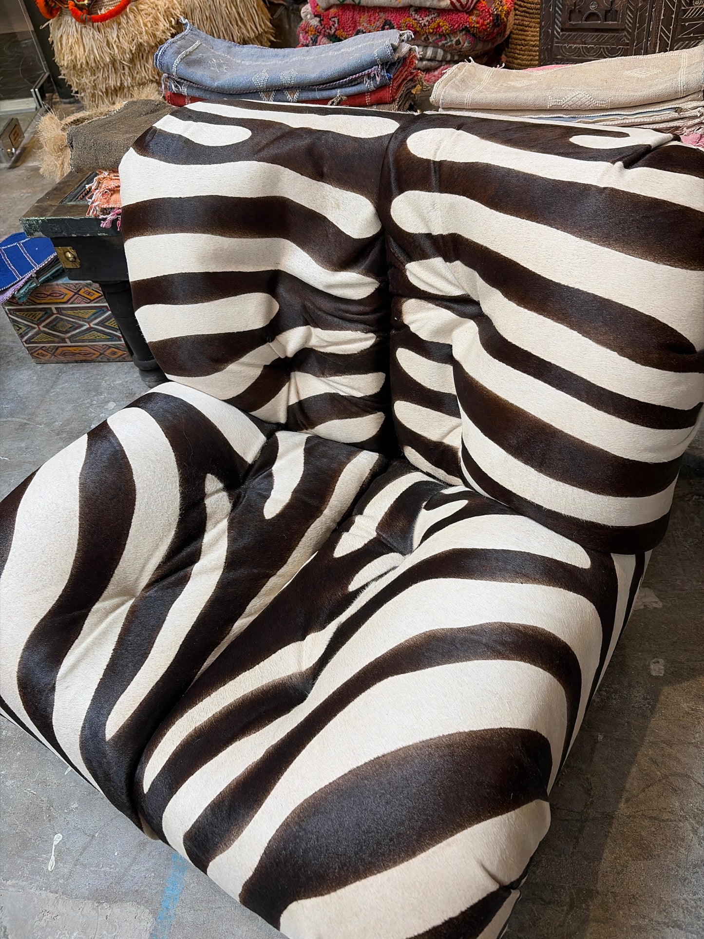 Nomadic Wild Cowhide Modular Hugging Chair – Zebra Print