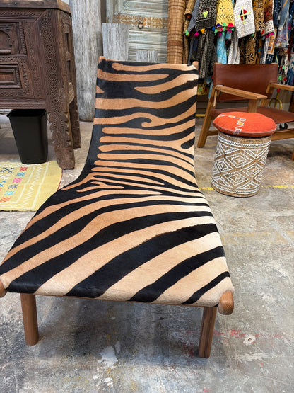 Nomadic Wild Cowhide & Wood Safari Chaise Lounge – Tiger Print