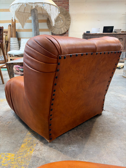 Nomadic Wild Leather Modular Hugging Chair – Cognac
