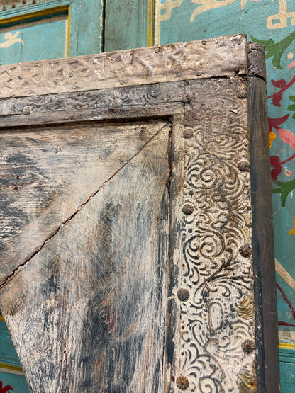 Morocco Medina Antique Distressed Whitewashed Wood Moorish Arch Door Frame with Embossed Floral Metal Trim